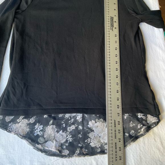 Metaphor Women’s Long Sleeve Screw Neck Blouse size S, Black White,Floral Detail - Picture 6 of 8